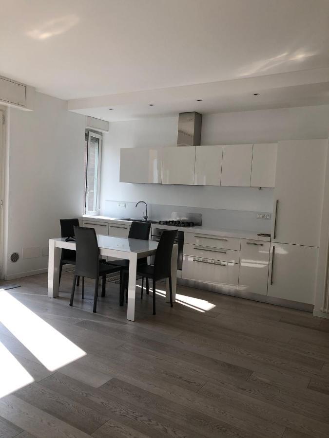 Bright & Spacious Apartment Near Navigli - Ponti Μιλάνο Εξωτερικό φωτογραφία